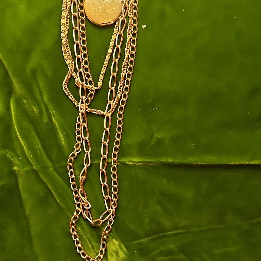 Vintage 5-layer Gold-tone Cascading Necklace with Locket - Women Jewelry - Picture 5 of 6